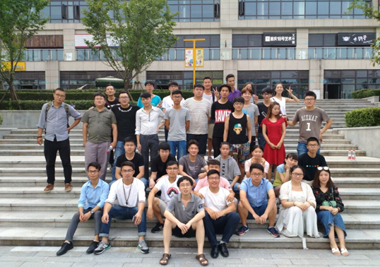 重庆足下软件学院创业型人才系列报道—租圈共享电脑